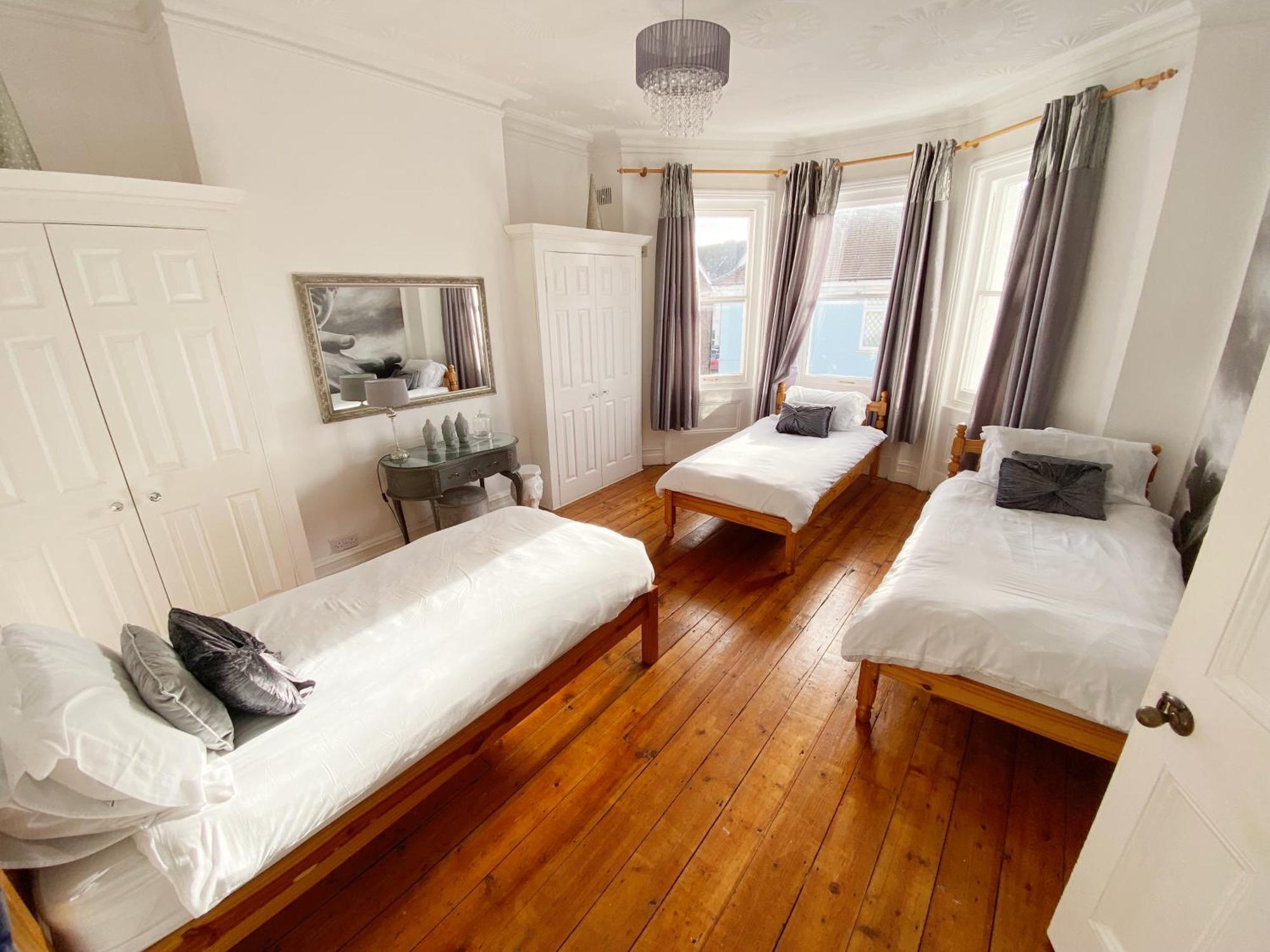The Table House Close To Town & Beach Free Parking Bournemouth Eksteriør bilde